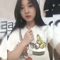 国产变装cd视频在线,国产变装CD视频，带你领略时尚与魅力的完美融合