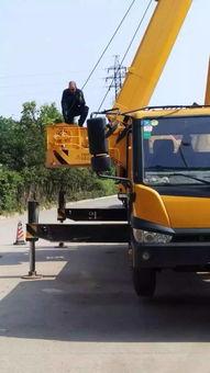 老外开中国产吊车视频,国产吊车在外国网友视频中大放异彩