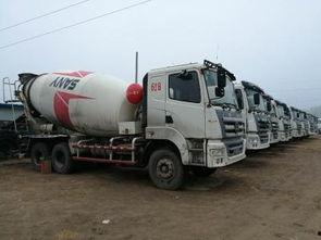 国产水泥搅拌车翻车了视频